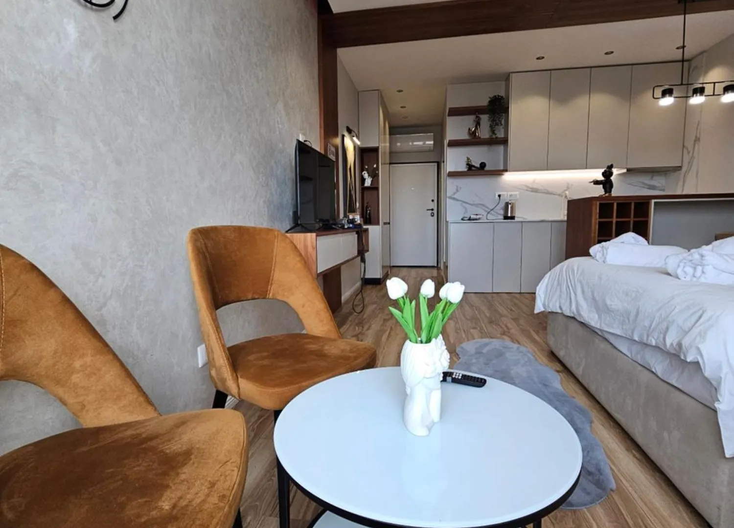 Luxury Studio Apartment Square 21, Seven Heavens 티라나 0*,